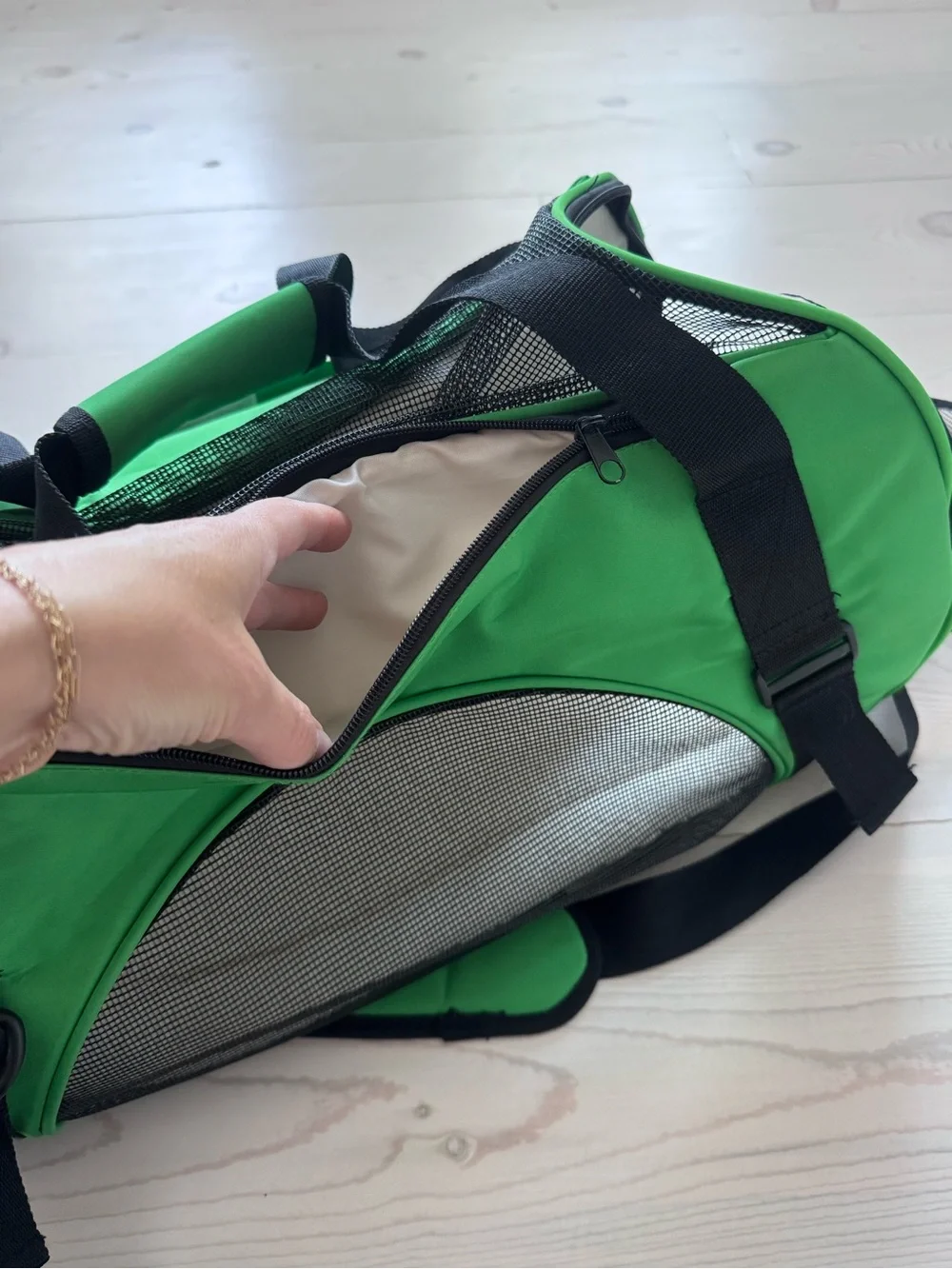 Green Pet Travel Carrier Bundle with Gray Cozy Bed and Bowl